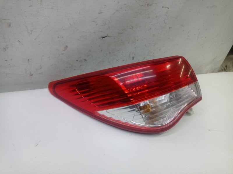 Фонарь Nissan Almera 2014 G15