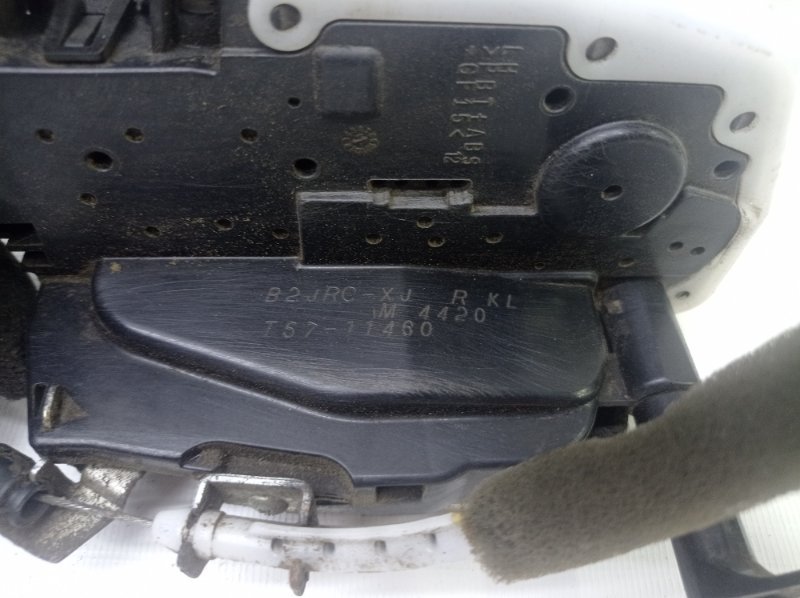 Замок двери Nissan Almera 2014 G15