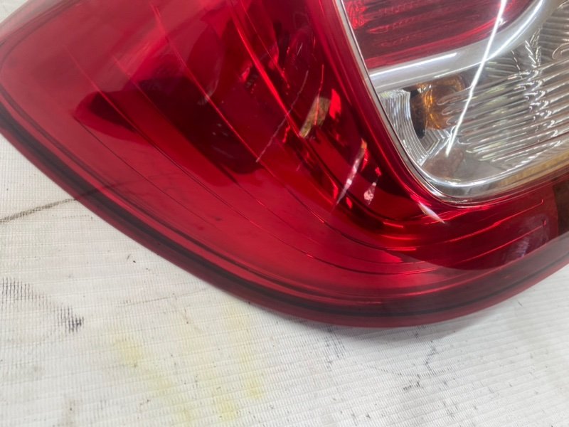 Фонарь Renault Logan 2020