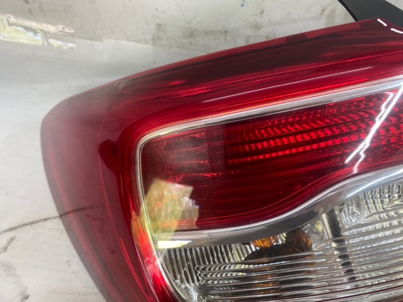 Фонарь Renault Logan 2020
