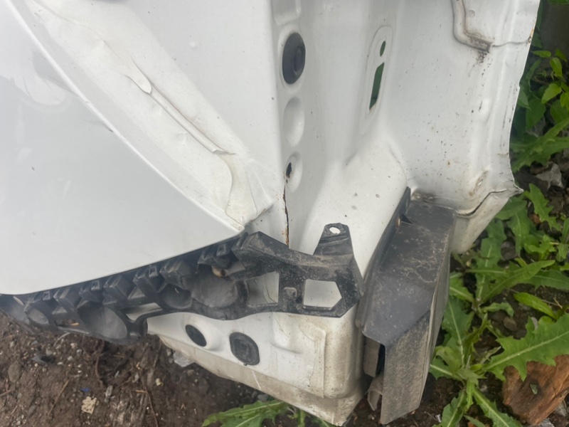 Крыло Renault Logan 2020