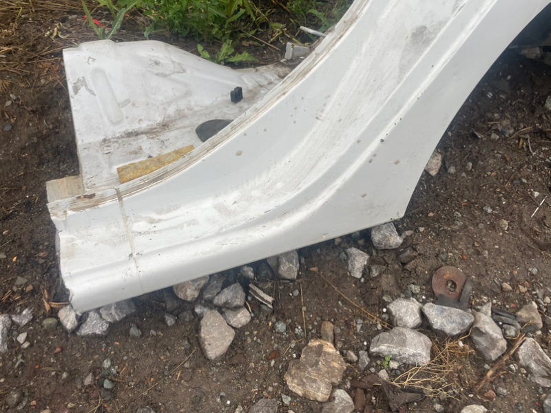 Крыло Renault Logan 2020