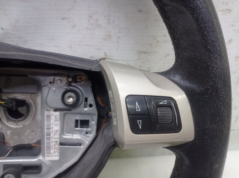 Кнопки руля Opel Astra H 2008