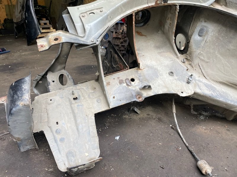 Лонжерон Nissan Almera 2014 G15