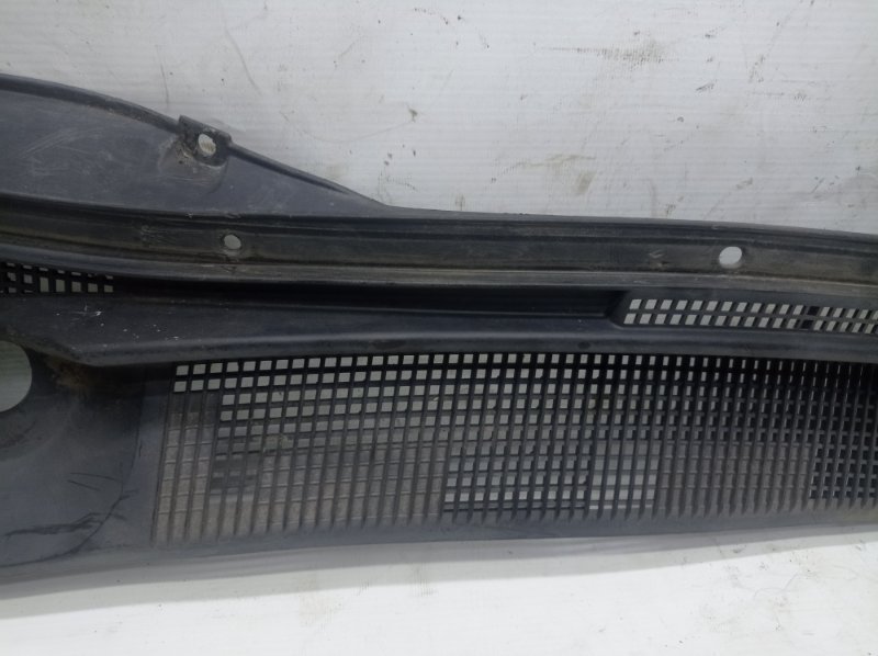 Жабо Mitsubishi Lancer 2006