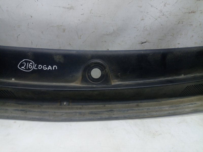 Жабо Renault Logan 2020