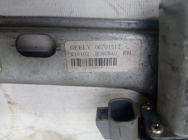 Стеклоподъемник электрический Geely Emgrand EC7