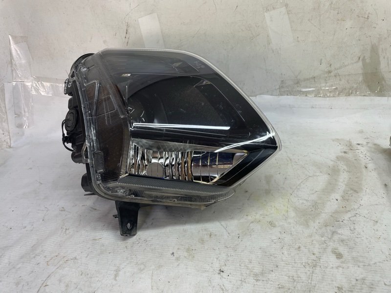 Фара Omoda C5 2023
