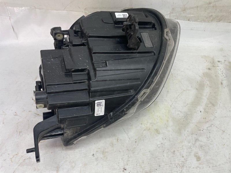 Фара Omoda C5 2023