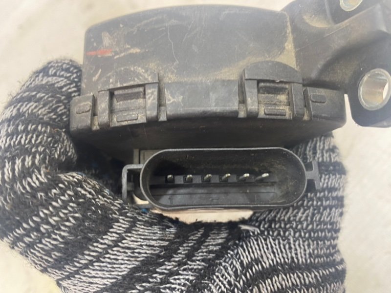 Педаль газа Mazda Mazda3 BL