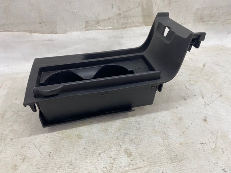 Подстаканник mazda mazda3 BK