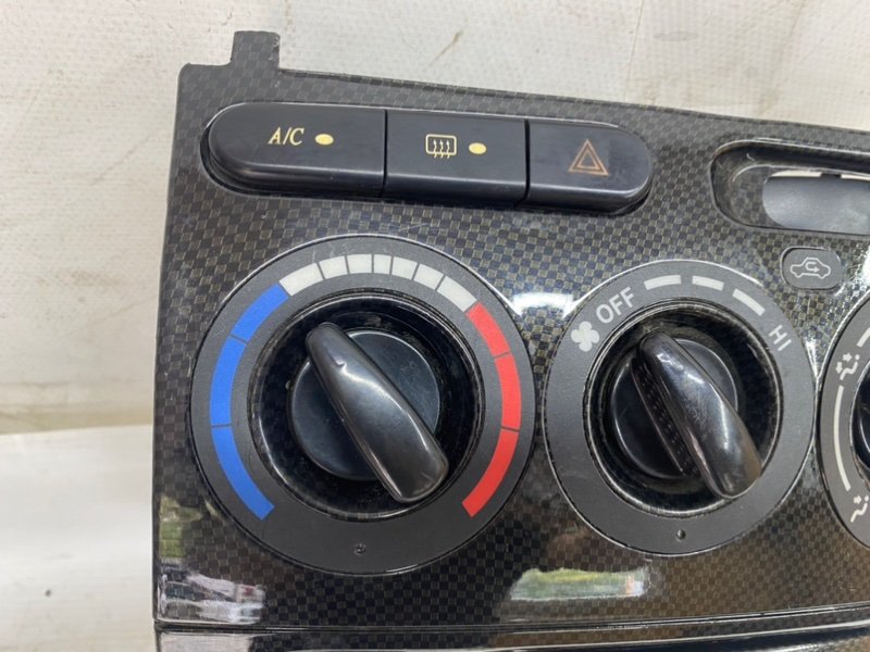 Блок управления климатом Geely MK