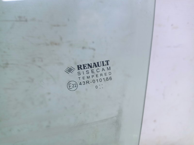 Стекло двери Renault Logan 2020 L8