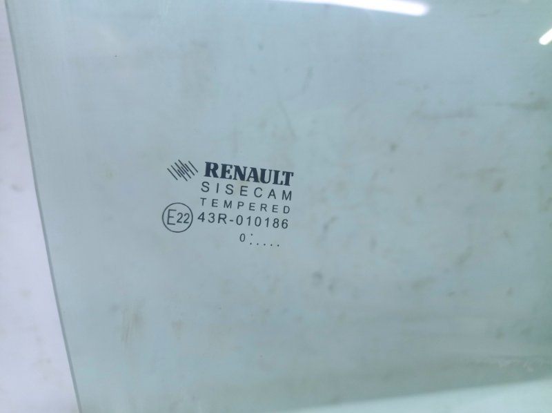 Стекло двери Renault Logan 2020 L8