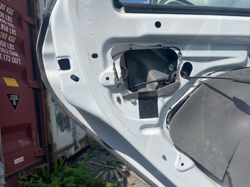 Дверь Lada Vesta 2020