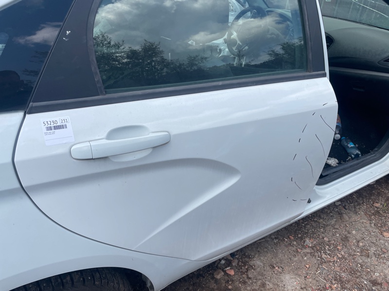 Дверь Lada Vesta 2020
