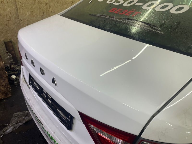 Крышка багажника Lada Vesta 2019