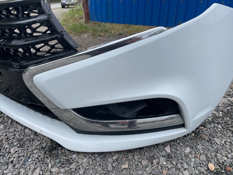 Бампер lada vesta 2020
