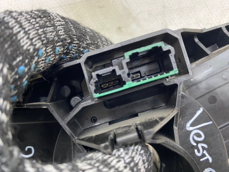 Шлейф подрулевой lada vesta 2022