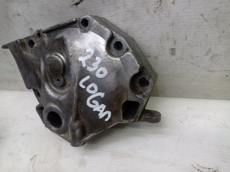 Крышка двигателя передняя Renault Logan 2020 L8