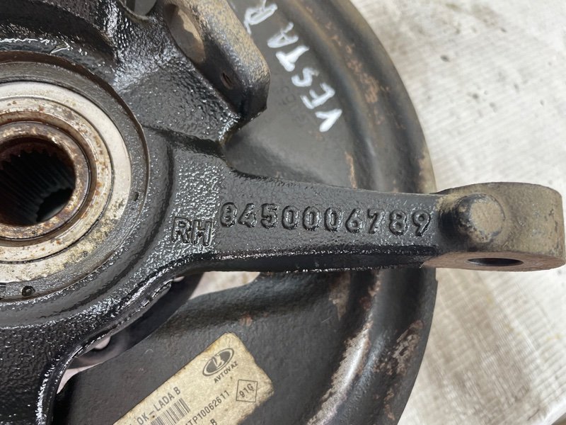 Кулак поворотный lada vesta 2022