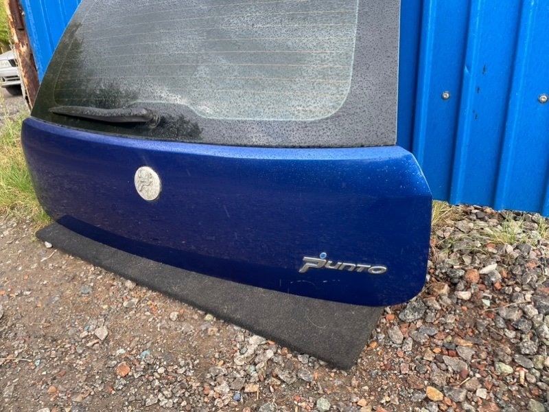 Крышка багажника Fiat Punto 2007