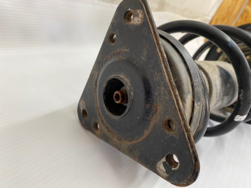 Амортизатор Lada Vesta 2020