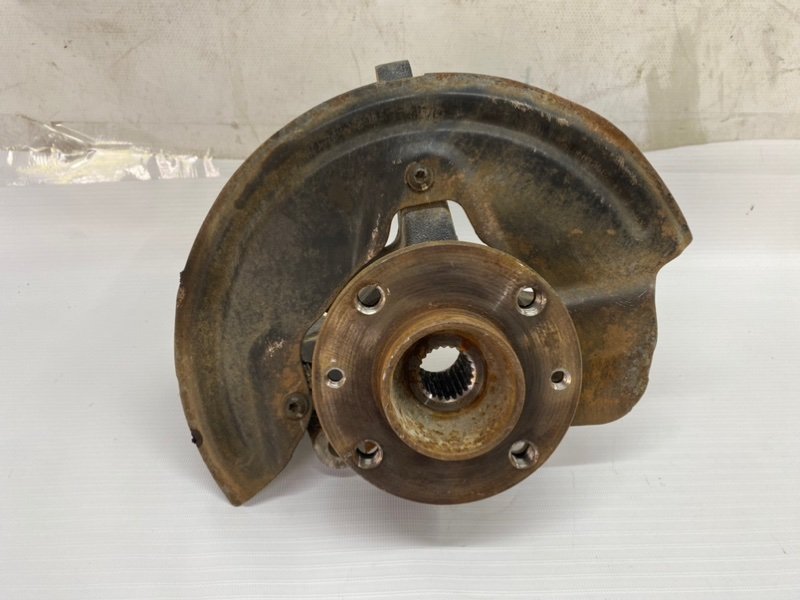 Кулак поворотный Lada Vesta 2020