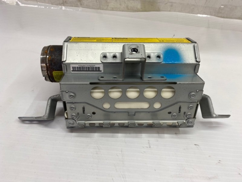 Подушка безопасности в торпедо Toyota Camry 2002 XV30