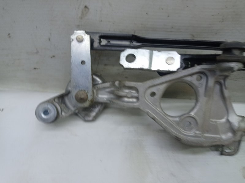 Трапеция дворников Hyundai Solaris 2015