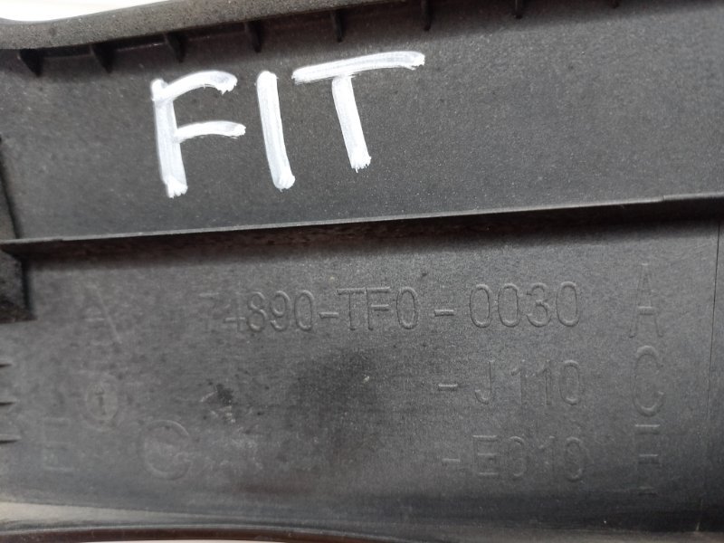 Молдинг крышки багажника Honda Fit 2007-2015 GE8