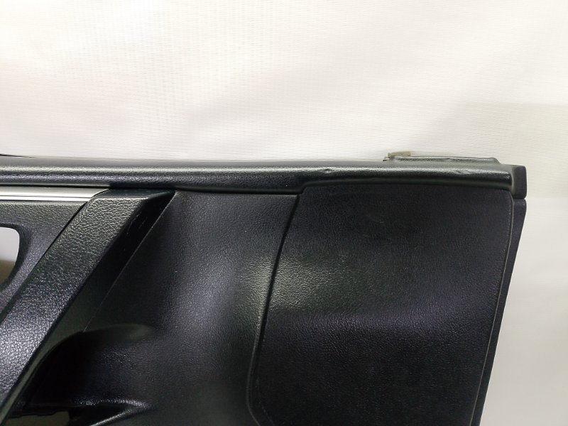 Обшивка двери Toyota Corolla 2014