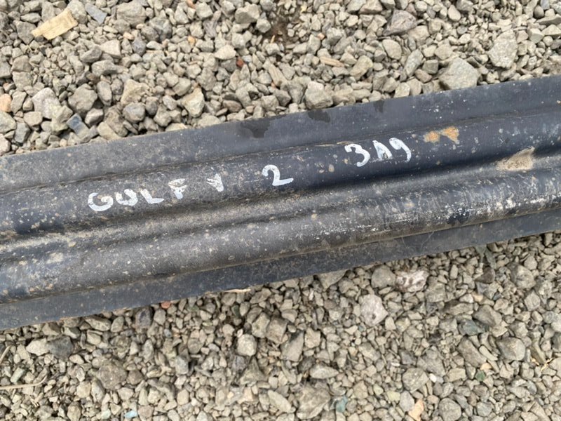 Усилитель бампера Volkswagen Golf 5