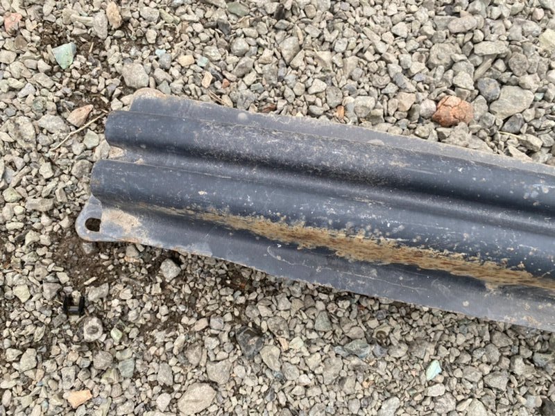 Усилитель бампера Volkswagen Golf 5