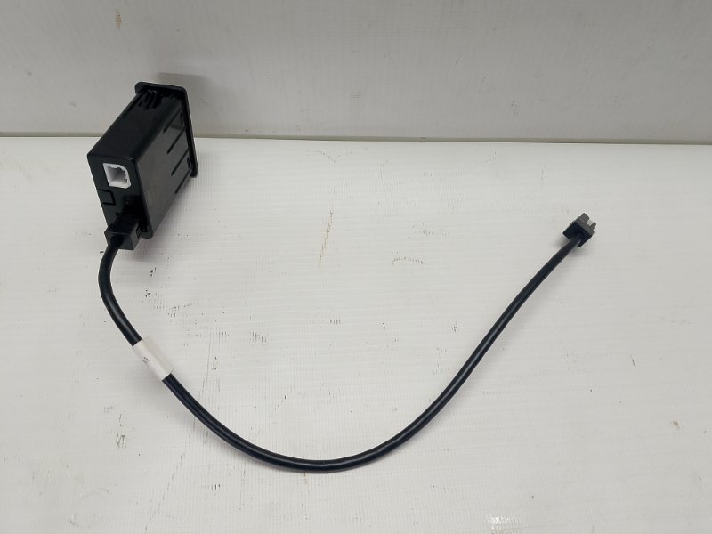 Блок USB Omoda C5 2023