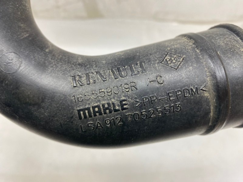 Патрубок воздушного фильтра Renault Logan 2020 L8