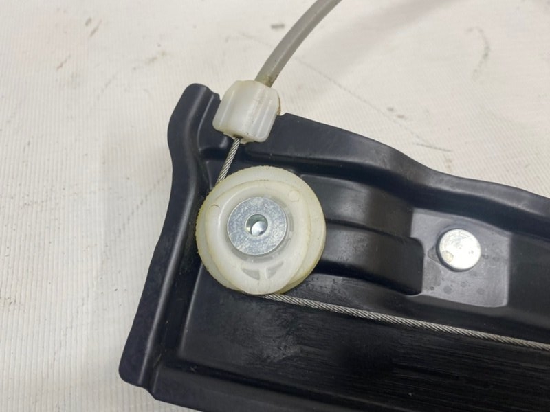 Стеклоподъемник электрический Omoda C5 2023