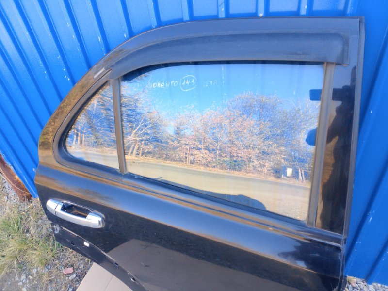 Дверь Kia Sorento 2002