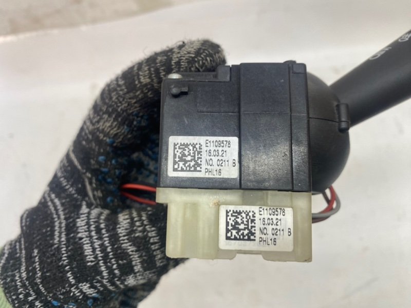 Переключатель поворотов Lada Xray 2021