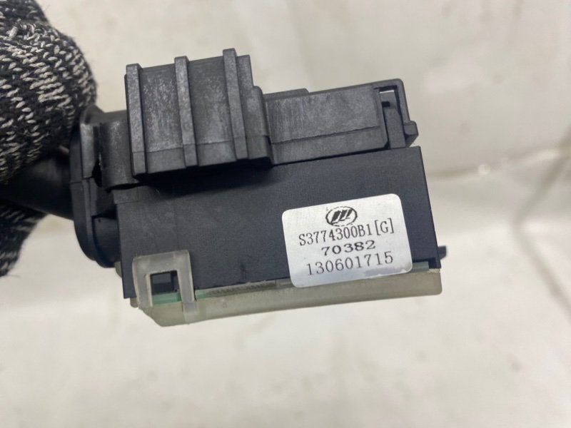 Подрулевой переключатель дворников Lifan X60 2013