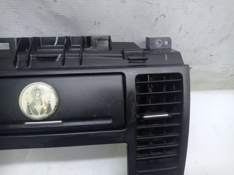 Рамка магнитолы Nissan Tiida 2007