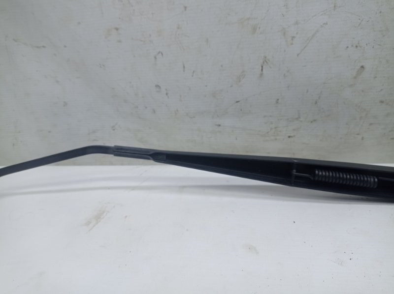 Поводок стеклоочистителя Hyundai Solaris 2015