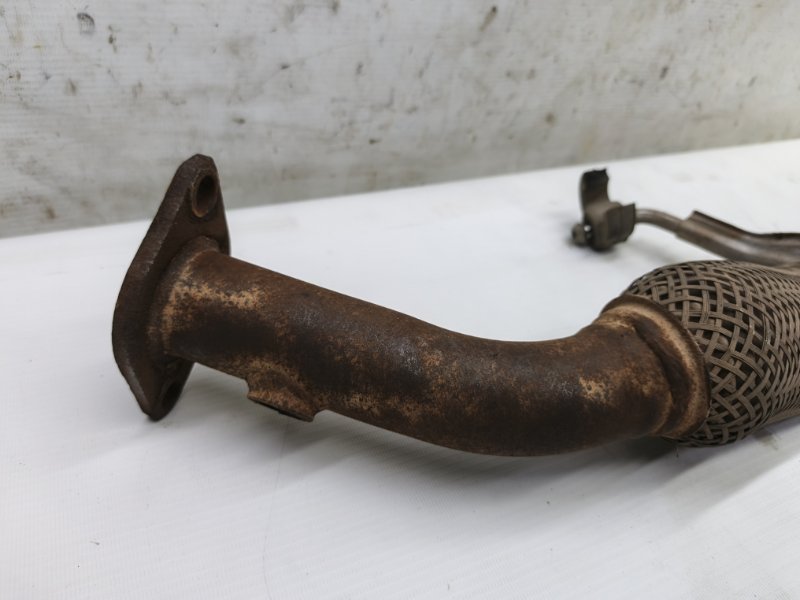 Приемная труба глушителя Hyundai Solaris 2014 RB