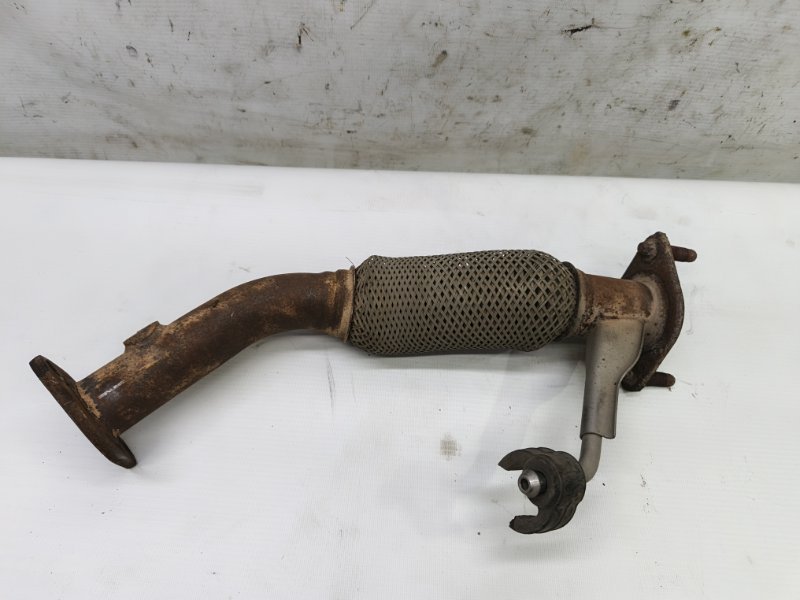 Приемная труба глушителя Hyundai Solaris 2014 RB