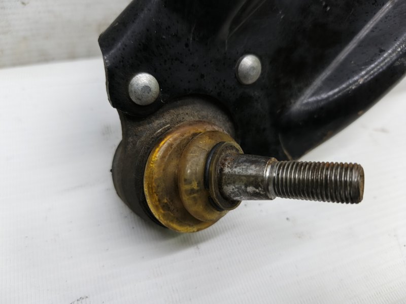 Рычаг Lada Vesta 2020