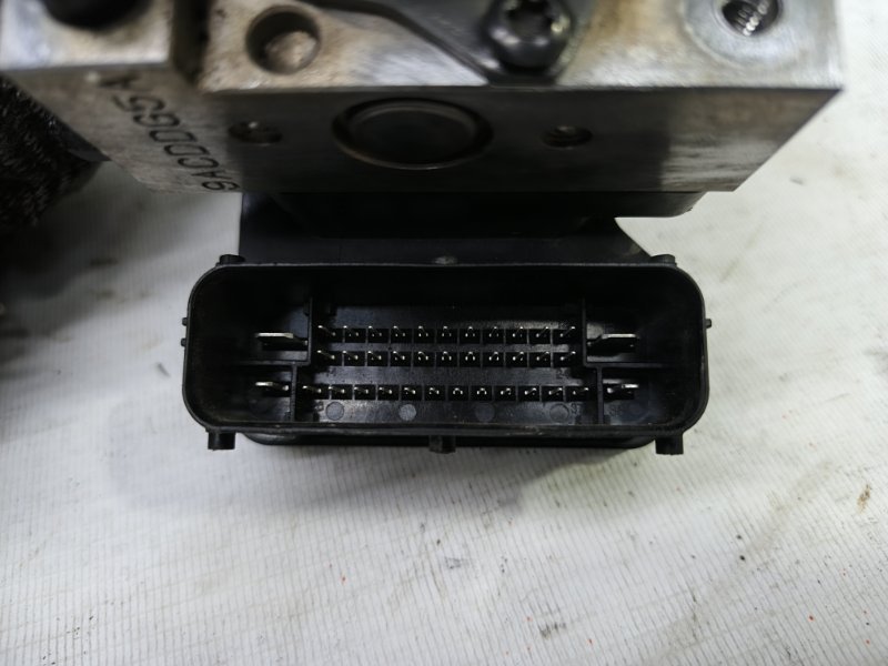 Блок ABS Hyundai Solaris 2014 RB