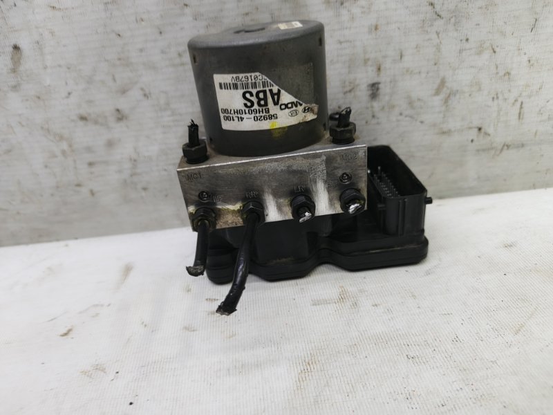 Блок ABS Hyundai Solaris 2014 RB