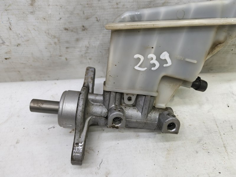 Главный тормозной цилиндр Chevrolet Cobalt 2013