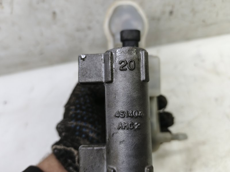 Главный тормозной цилиндр Chevrolet Cobalt 2013