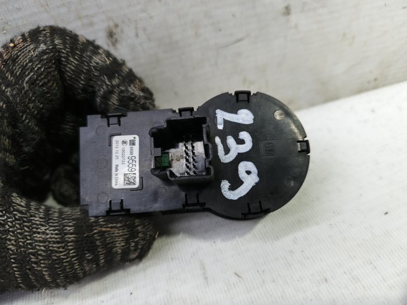 Блок управления светом фар Chevrolet Cobalt 2013